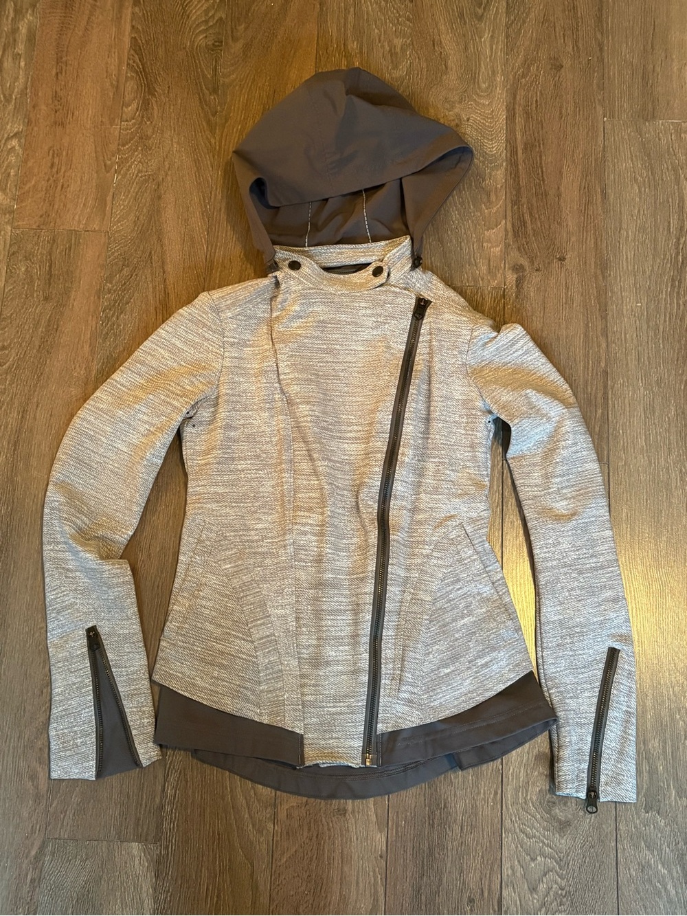Lululemon Bust A Move Jacket – Silver Spoon/Slate Size 6